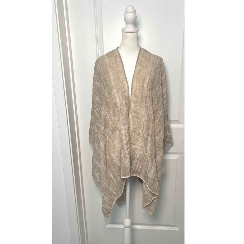 Ellen Tracy One Size Beige Metallic Open Knit Ruana Poncho Wrap Cardigan NWT